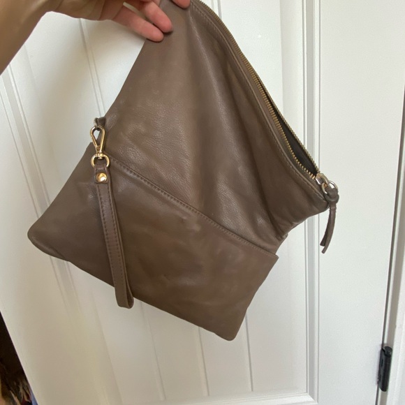 Alberta Di Canio  leather bag - Picture 2 of 6